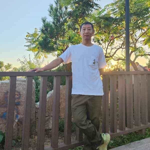 47岁岁辽宁单身帅哥 - 吉安吉缘网